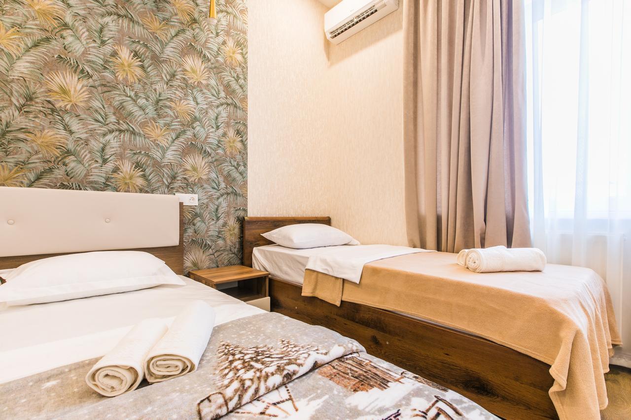 Sweet Home 6 Vip At Rustaveli Avenue Tbilisi Bagian luar foto